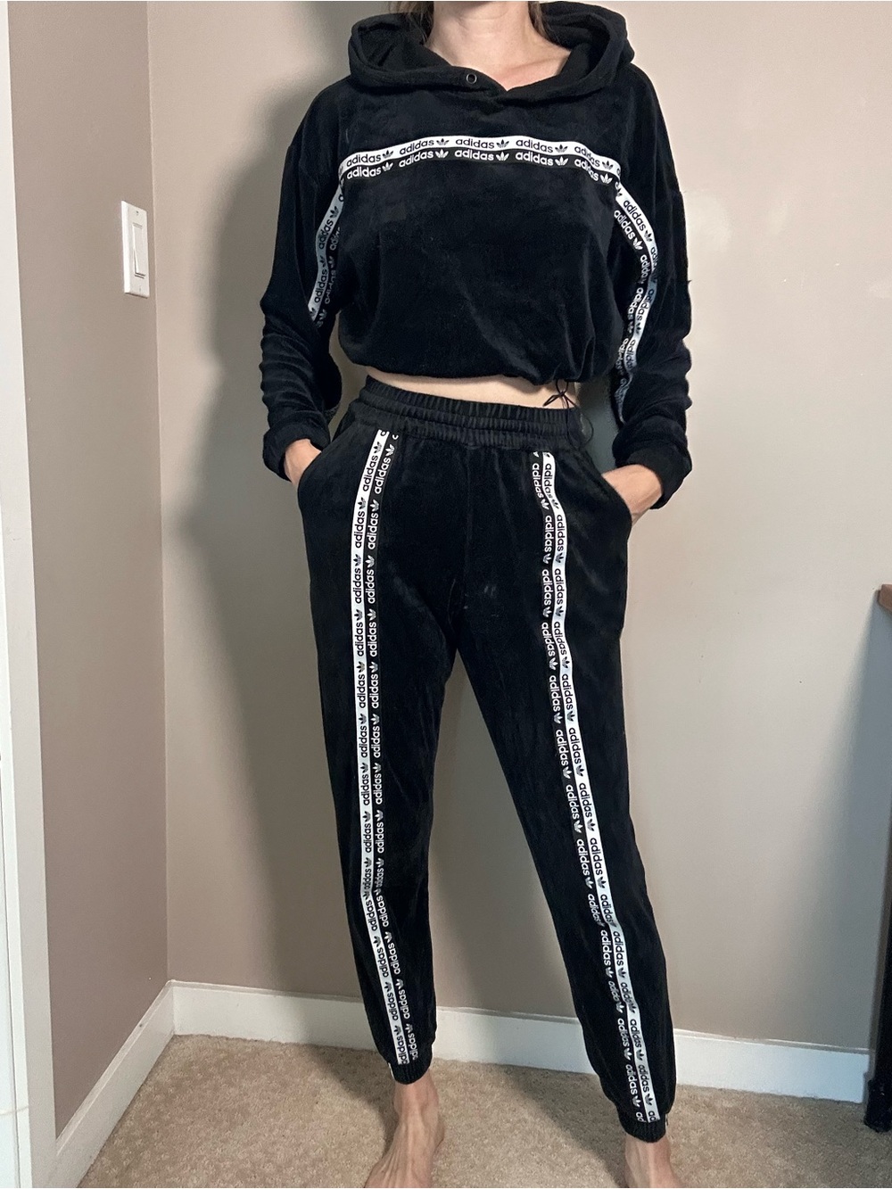 adidas Black Velour Jogger Pants (XS) and Crop Sweater (S) Women's